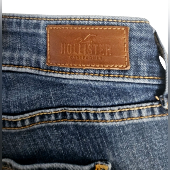 Hollister Low Rise Boot Cut Jeans - Picture 7 of 7